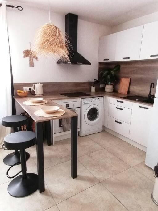 Superbe Studio Ethnique Apartment Hyères Екстериор снимка